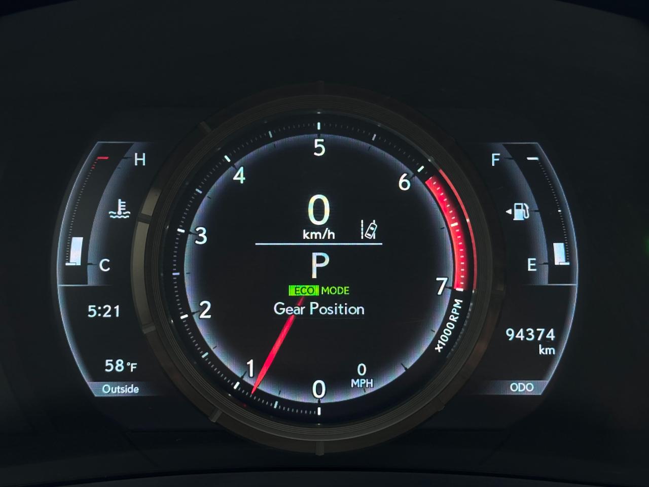 Lexus IS photo 10