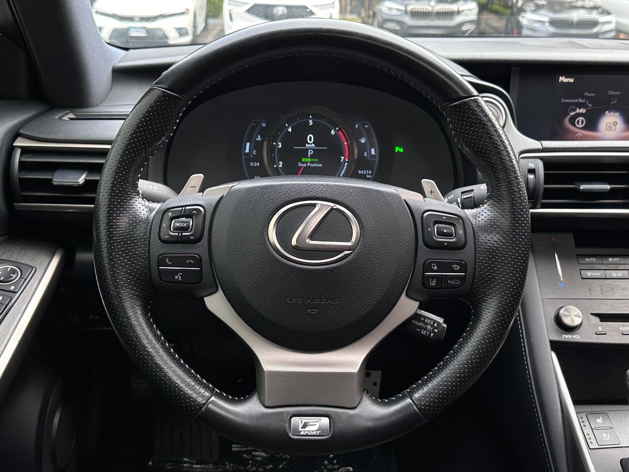 Lexus IS photo 18