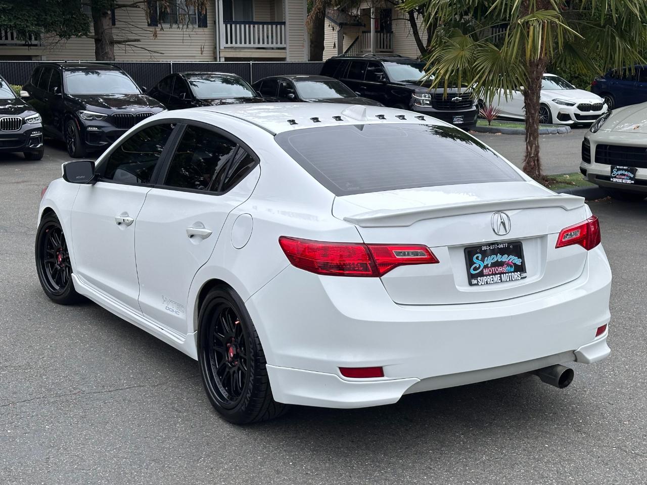 Acura ILX 4dr Sdn 2.4L Premium Pkg 2013