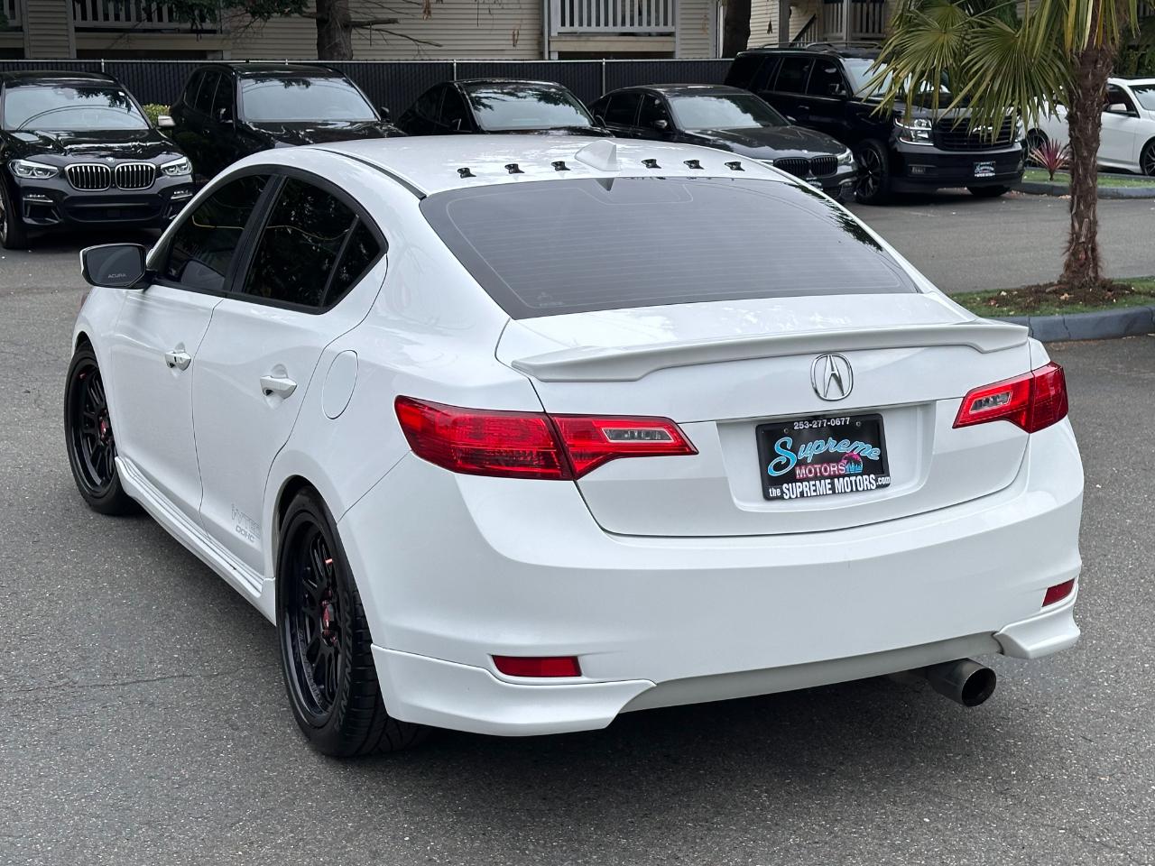 Acura ILX 4dr Sdn 2.4L Premium Pkg 2013
