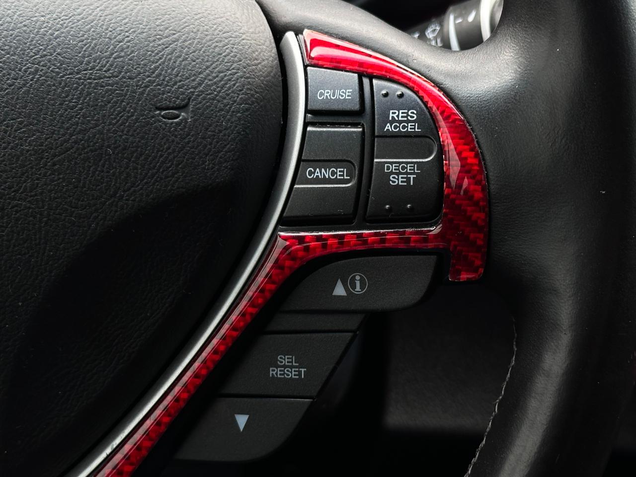 Acura ILX 4dr Sdn 2.4L Premium Pkg 2013
