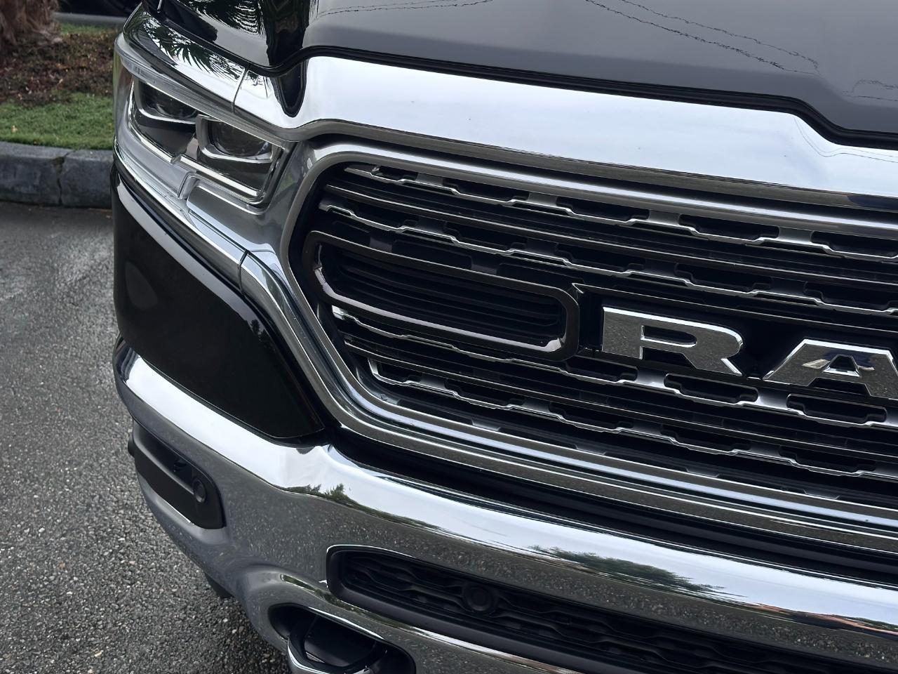 RAM 1500 Limited 4x4 Crew Cab 5'7" Box 2022