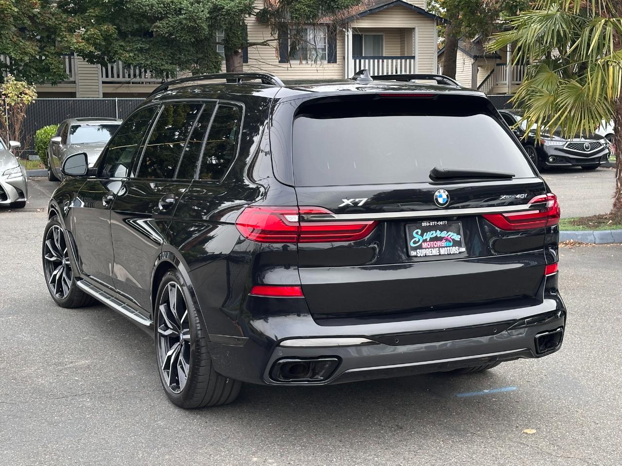 BMW X7 xDrive40i Sports Activity Vehicle 2021