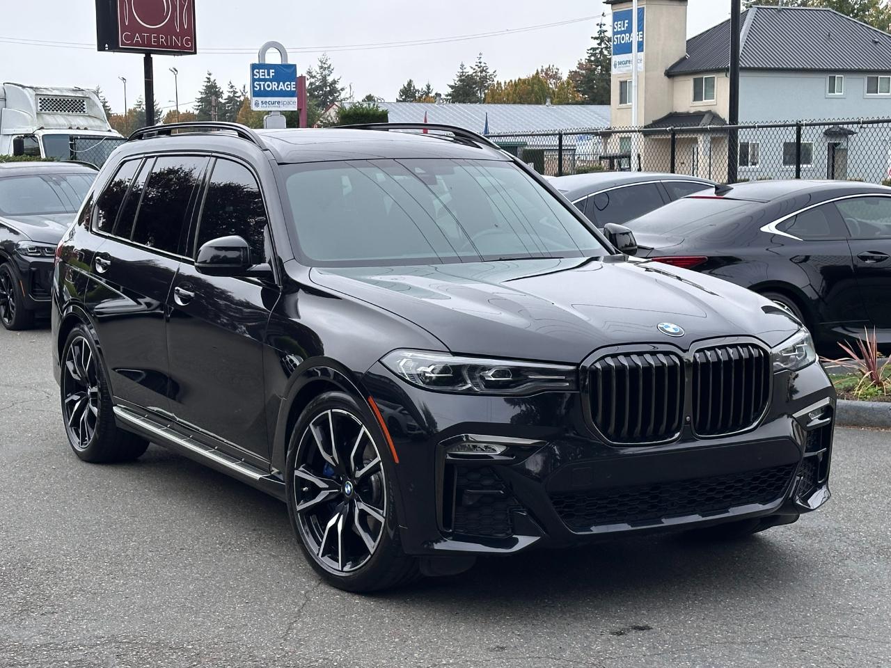 BMW X7 xDrive40i Sports Activity Vehicle 2021