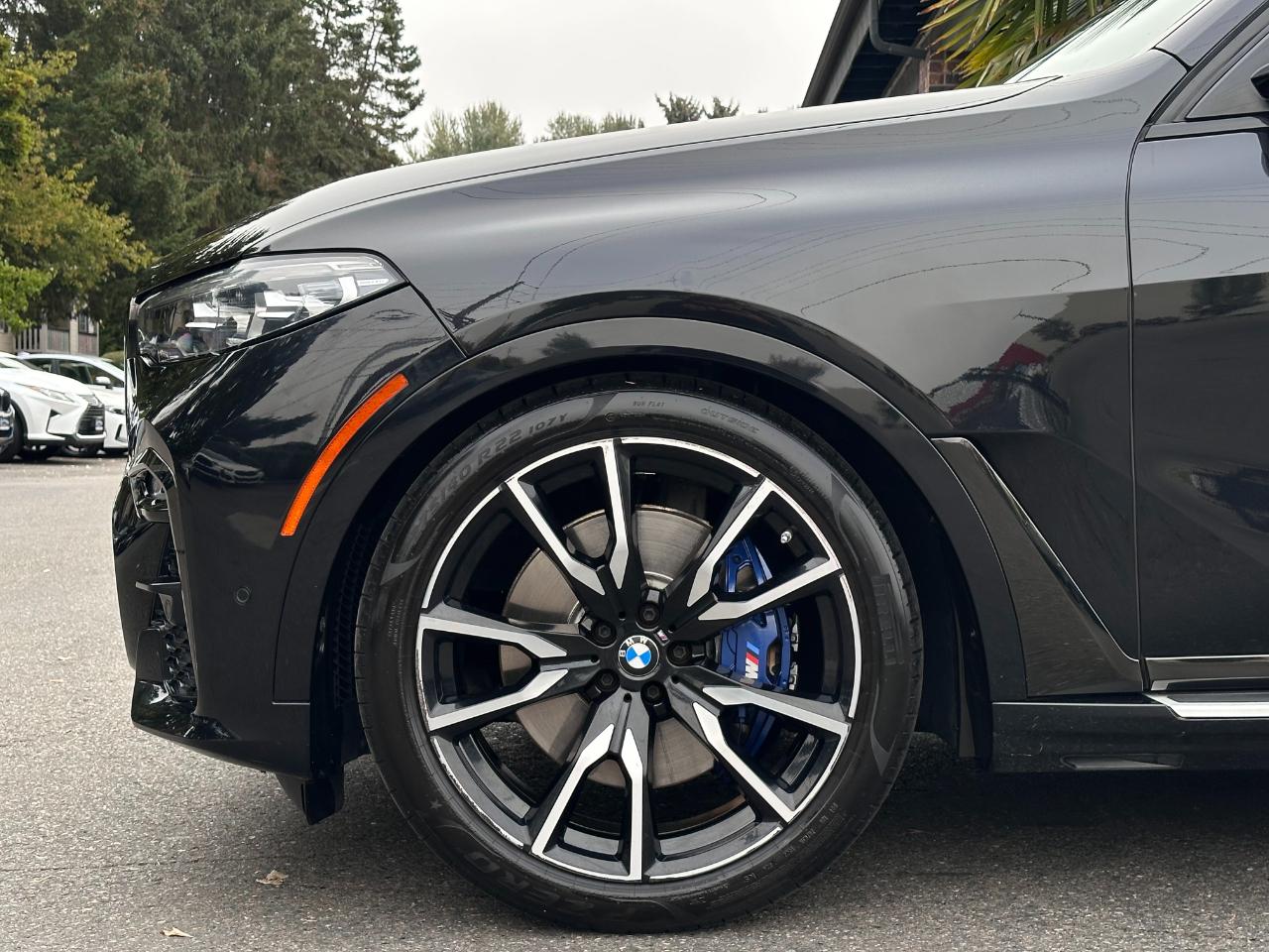 BMW X7 xDrive40i Sports Activity Vehicle 2021