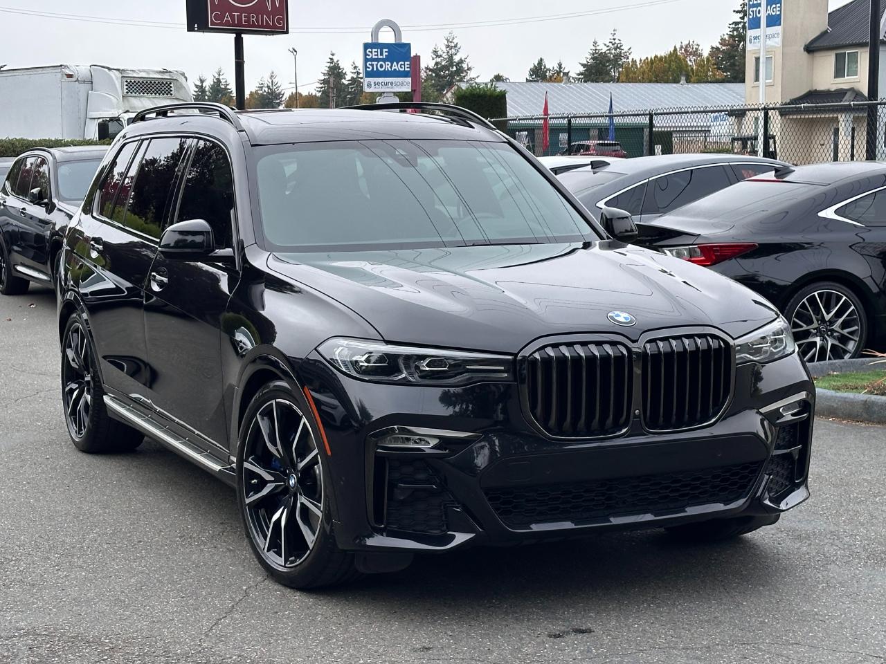 BMW X7 xDrive40i Sports Activity Vehicle 2021