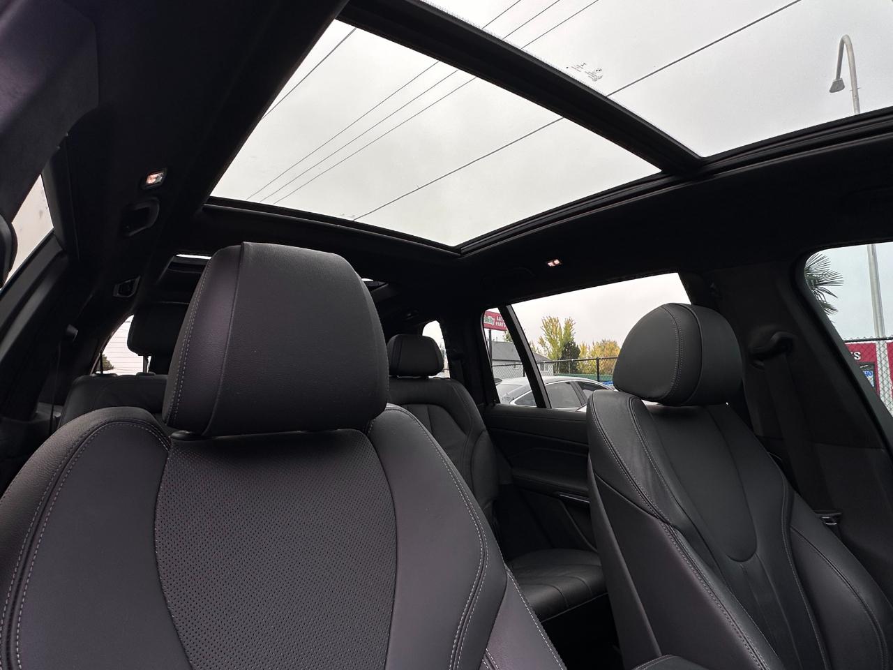 BMW X7 xDrive40i Sports Activity Vehicle 2021