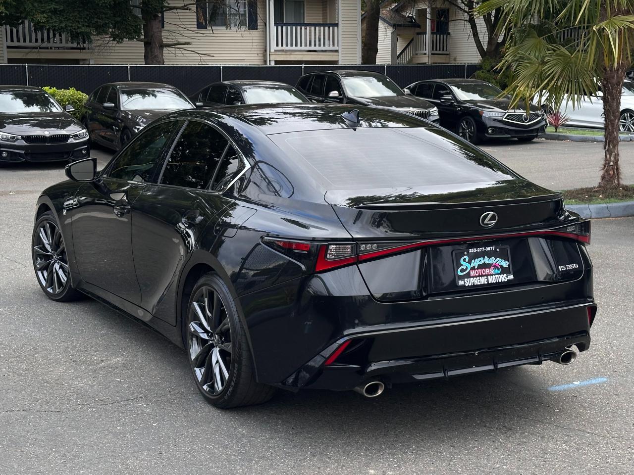Lexus IS  2023