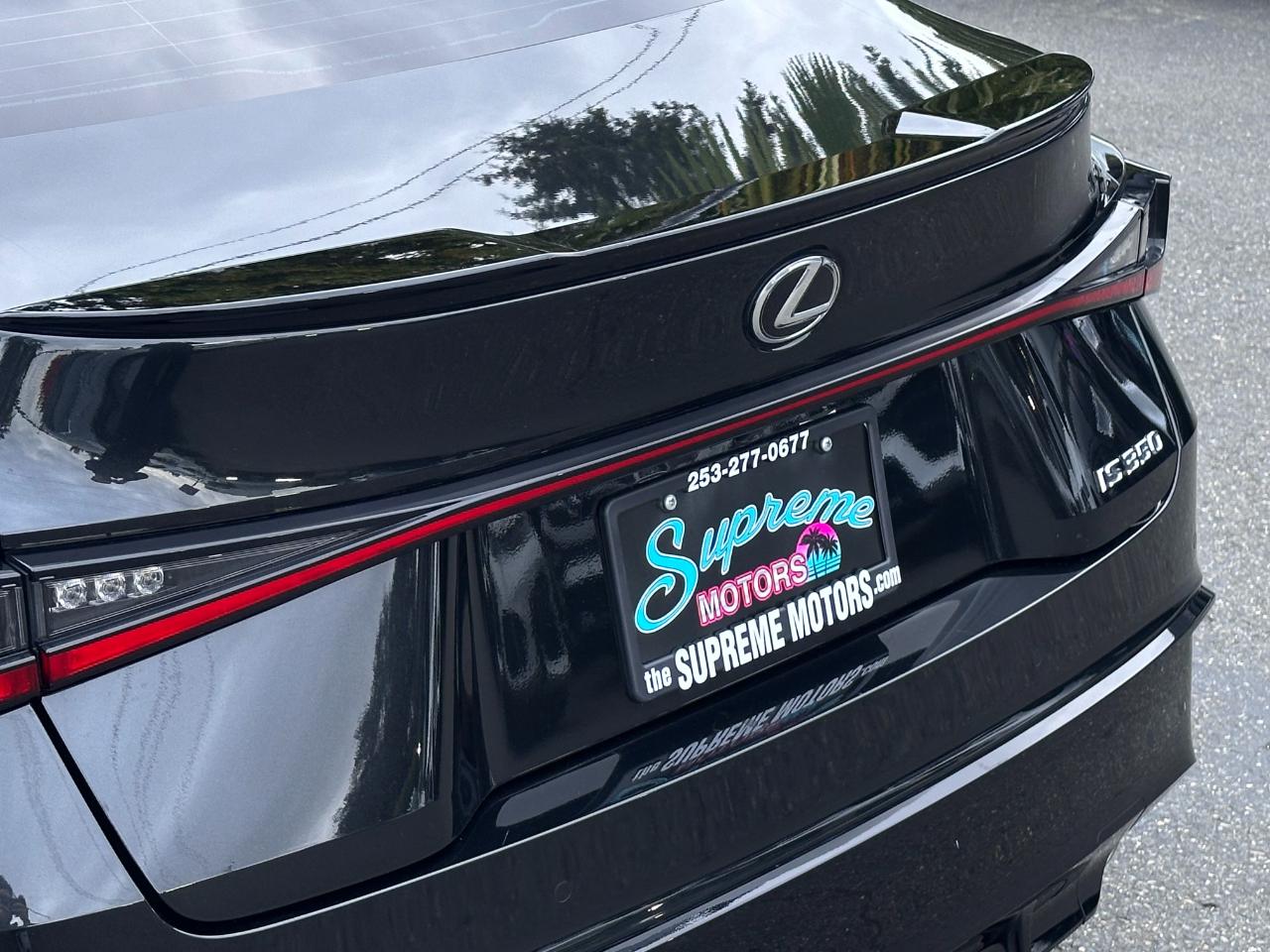 Lexus IS  2023