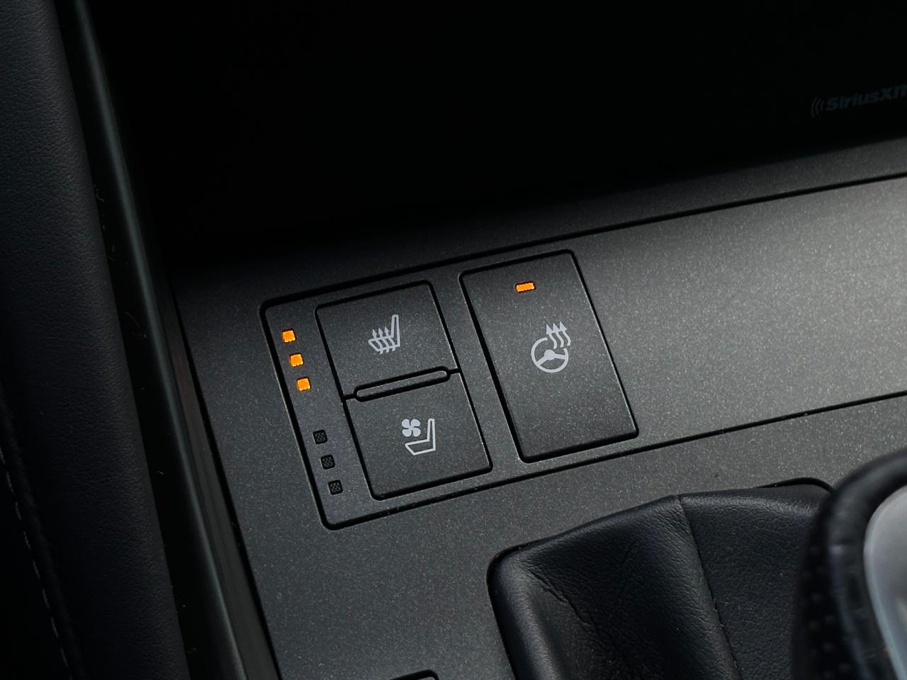 Lexus IS  2023