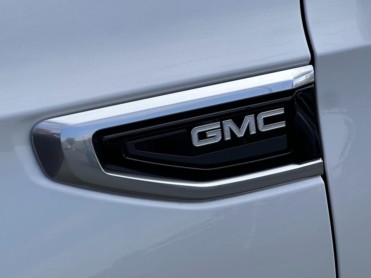 GMC Yukon photo 24