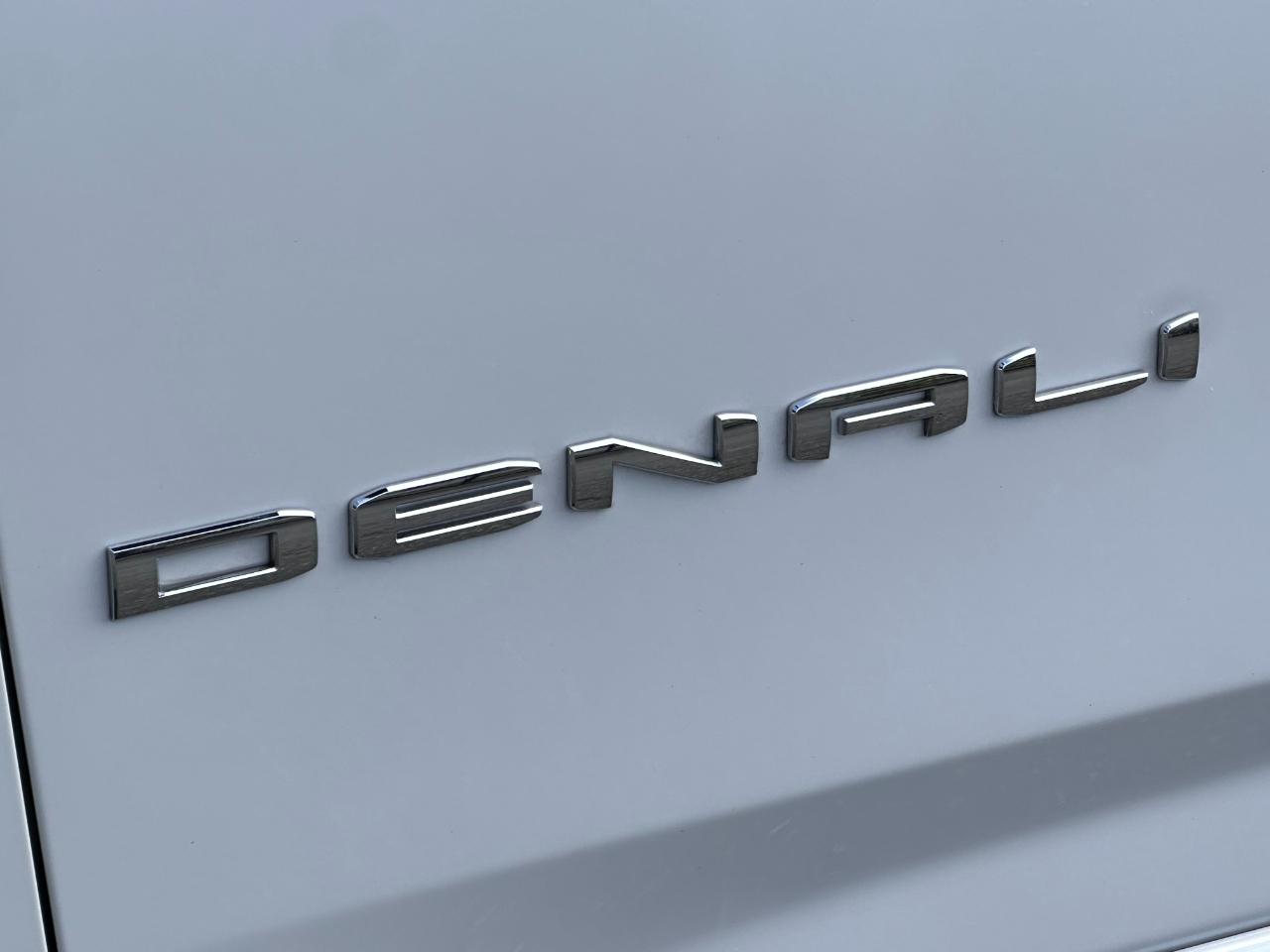 GMC Yukon photo 35