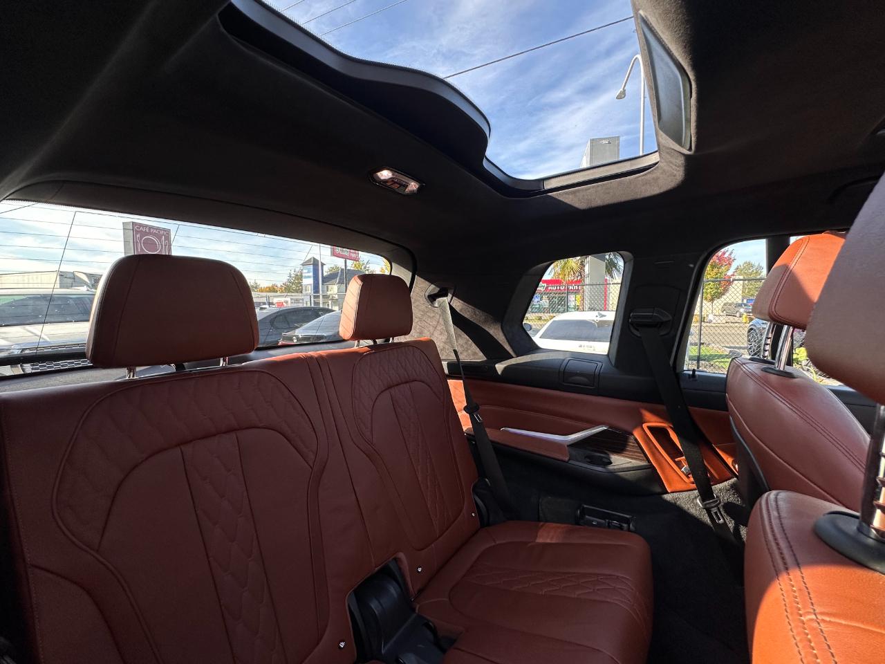 BMW X7 photo 23