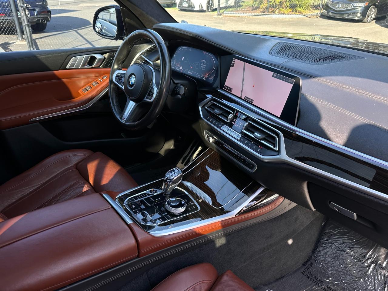 BMW X7 photo 16