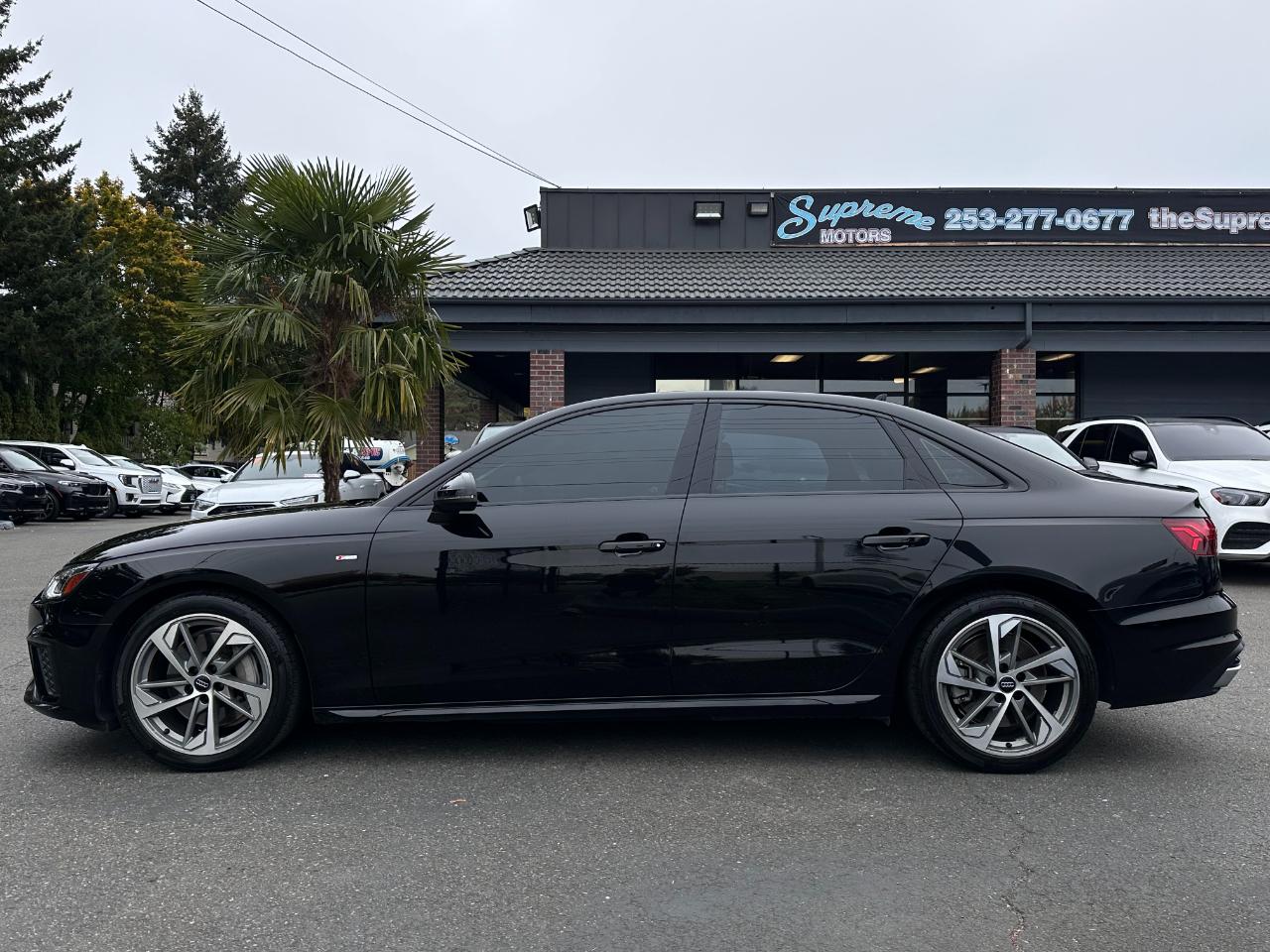 Audi A4 Sedan  2021