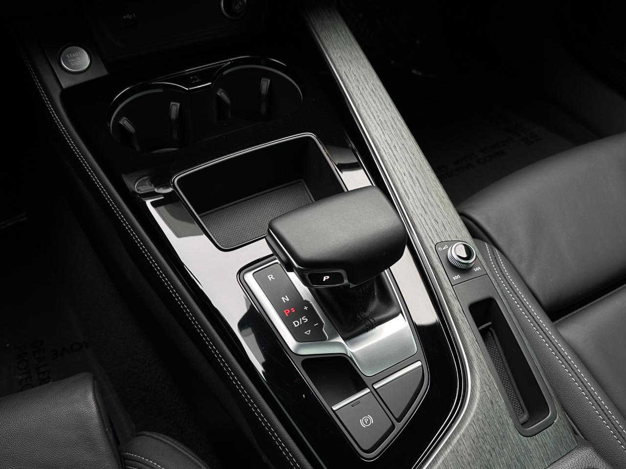 Audi A4 Sedan  2021