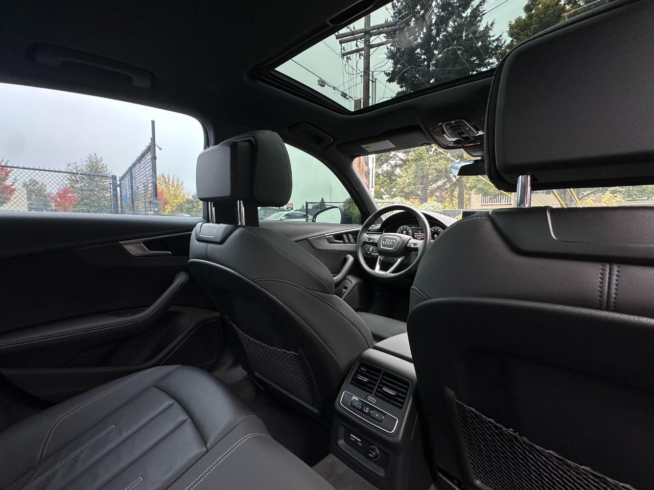 Audi A4 Sedan  2021