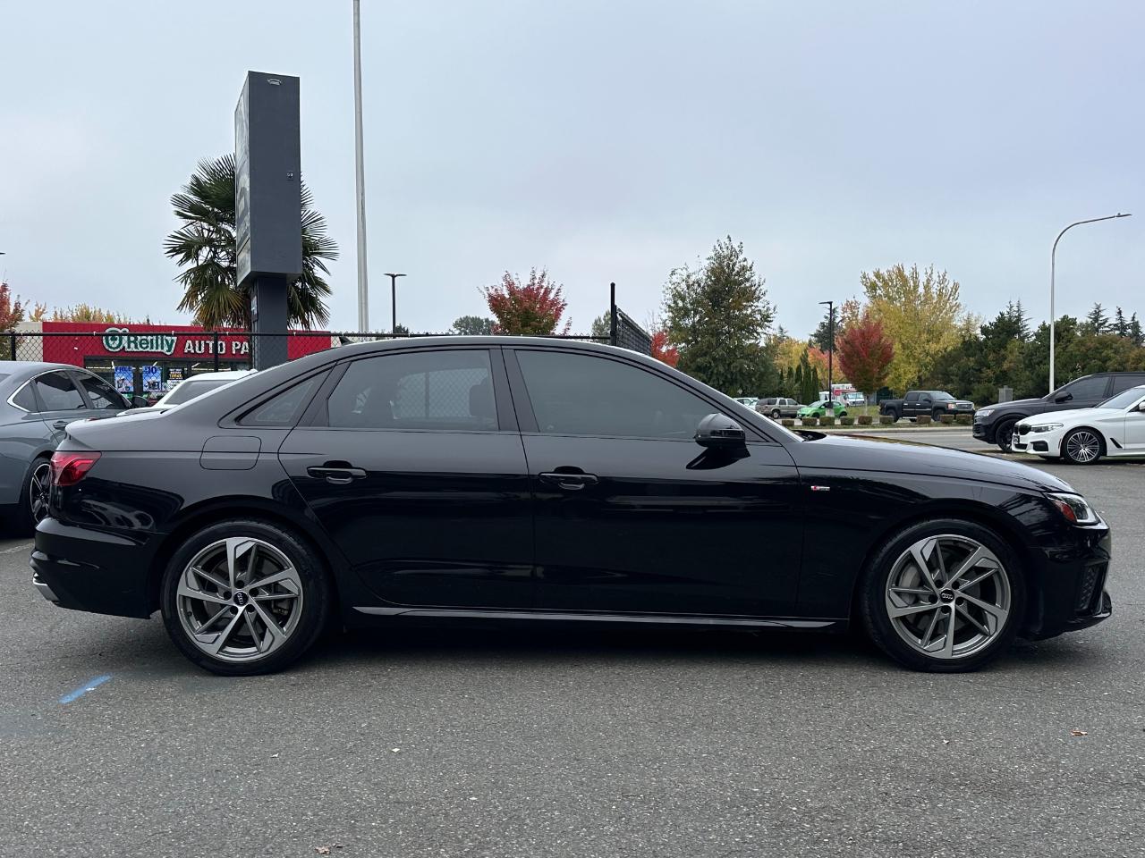 Audi A4 Sedan  2021