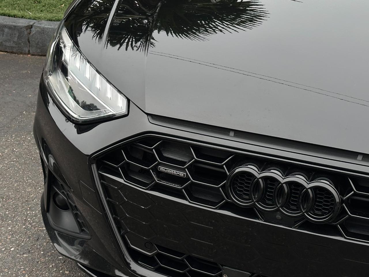 Audi A4 Sedan  2021