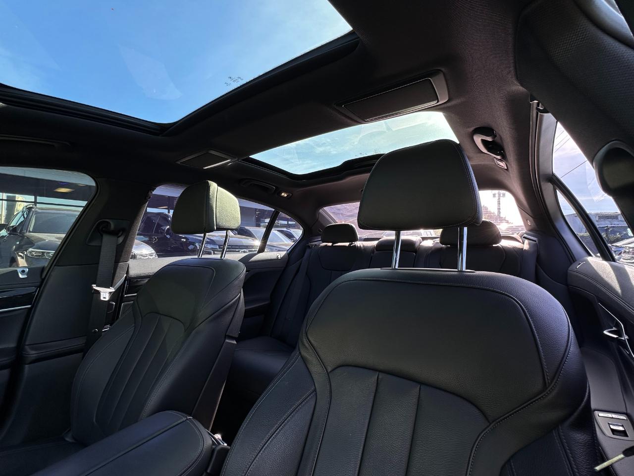 BMW 7 Series 740i Sedan 2019