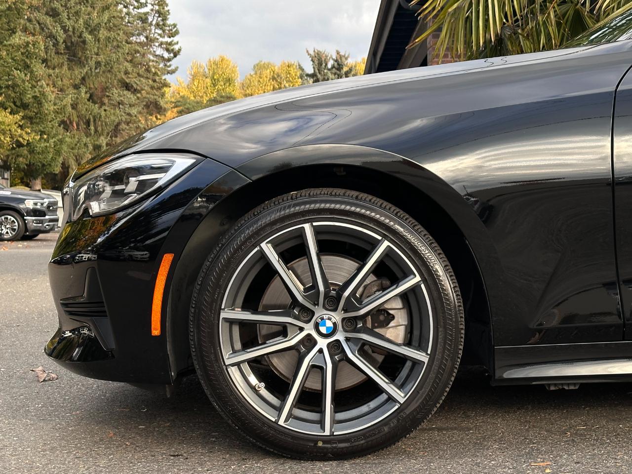 BMW 3 Series 330i xDrive Sedan 2019