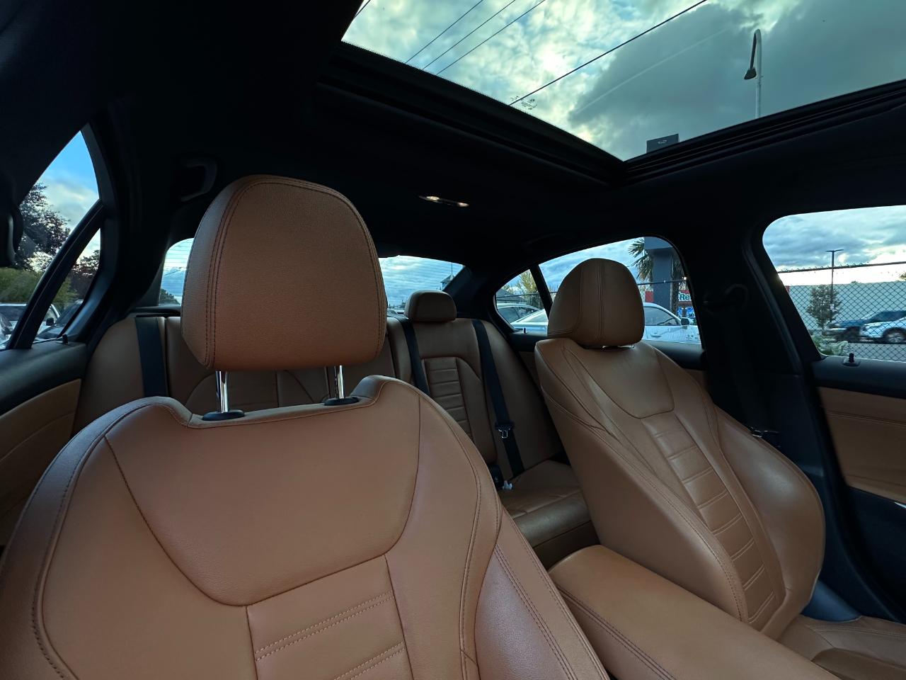 BMW 3 Series 330i xDrive Sedan 2019