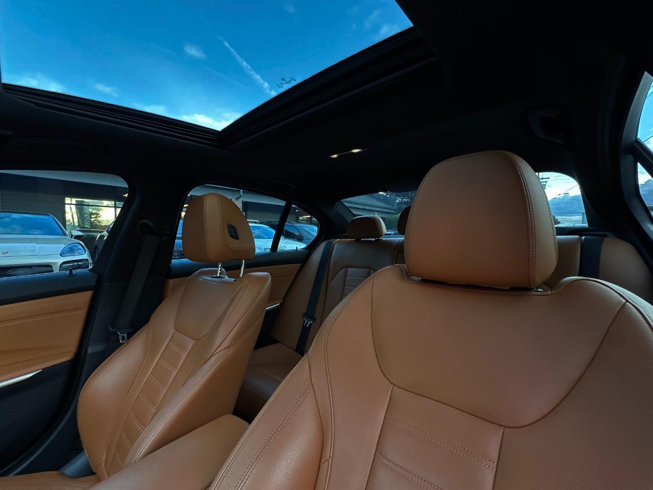 BMW 3 Series 330i xDrive Sedan 2019