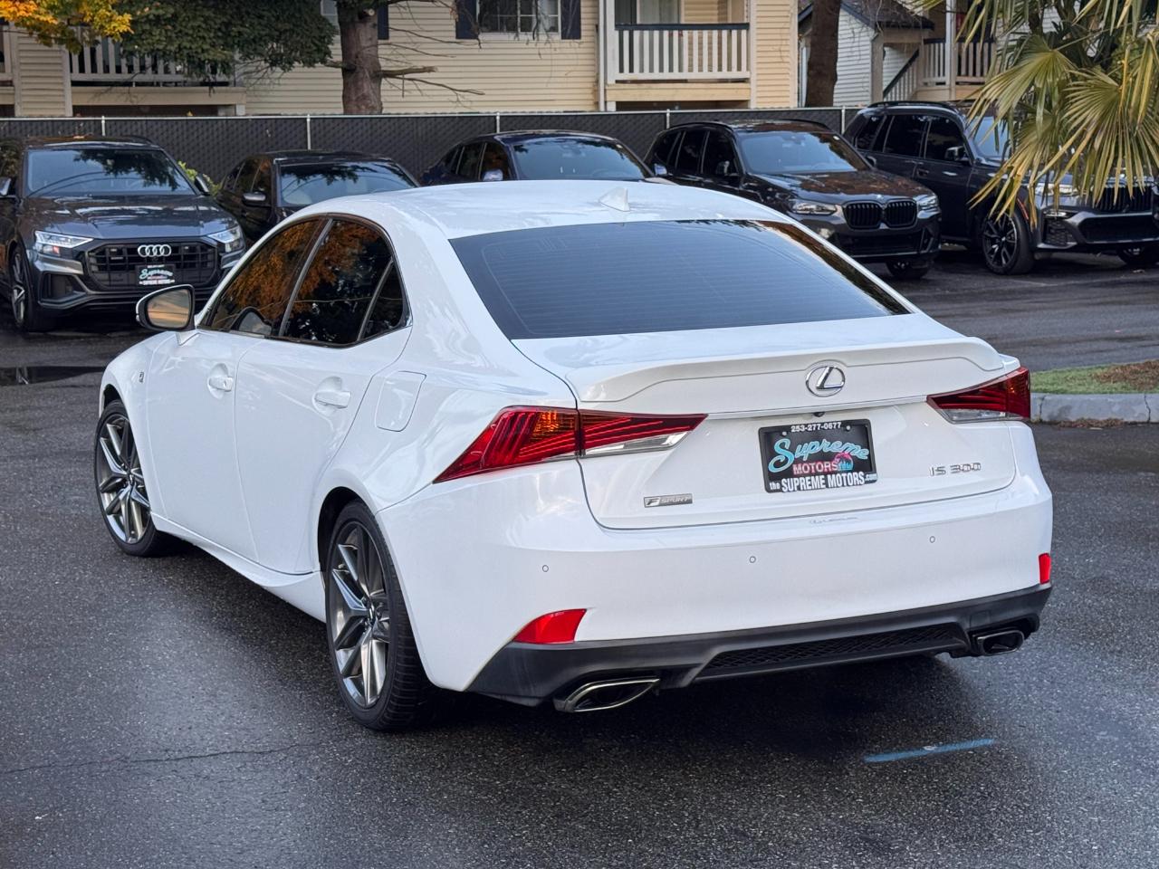 Lexus IS  2019