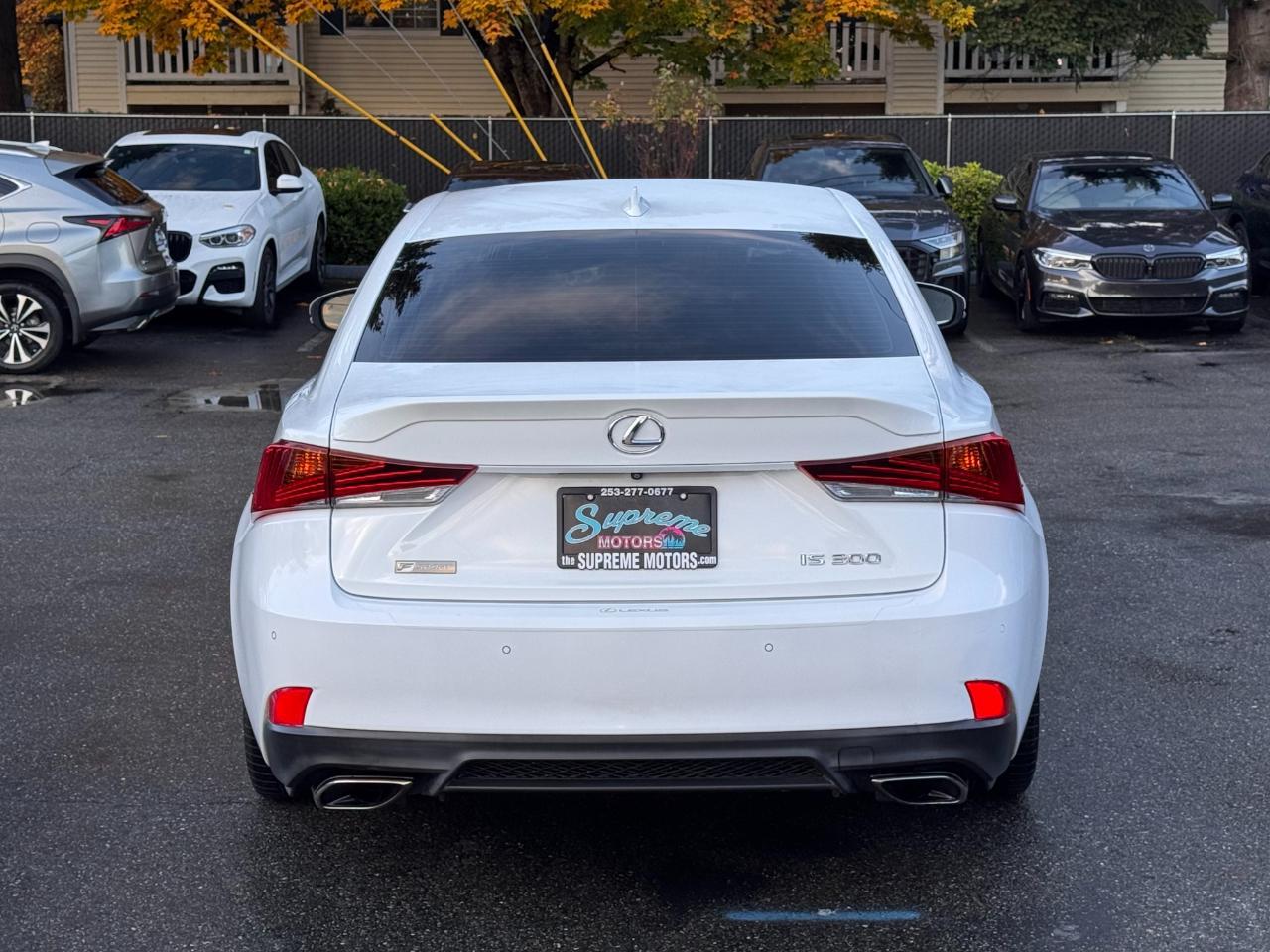 Lexus IS  2019