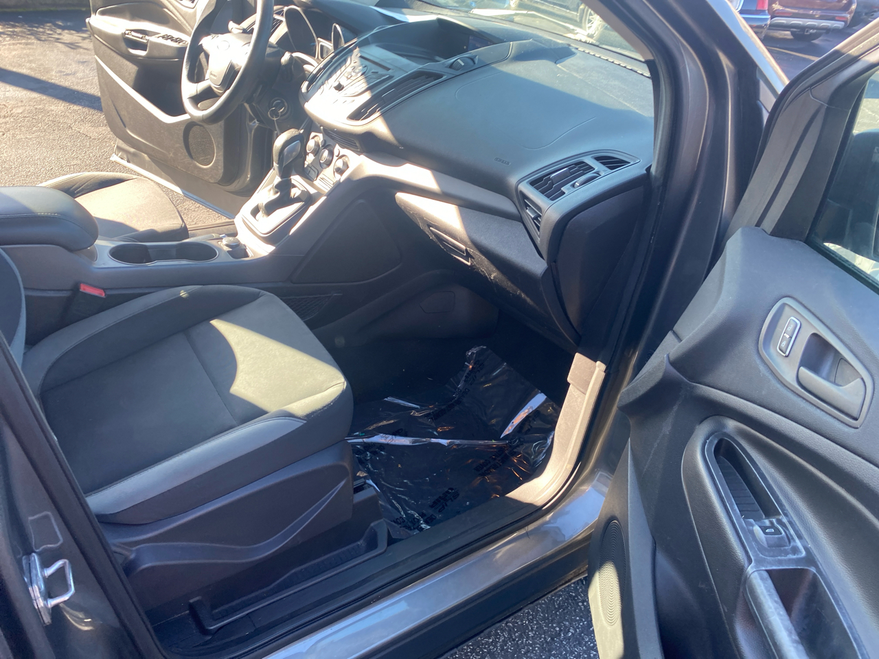 Ford Escape S FWD 2014