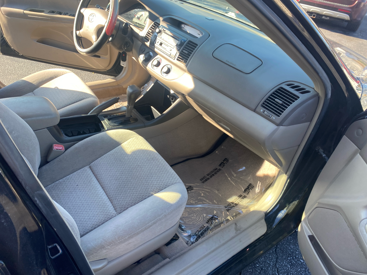 Toyota Camry LE 2004