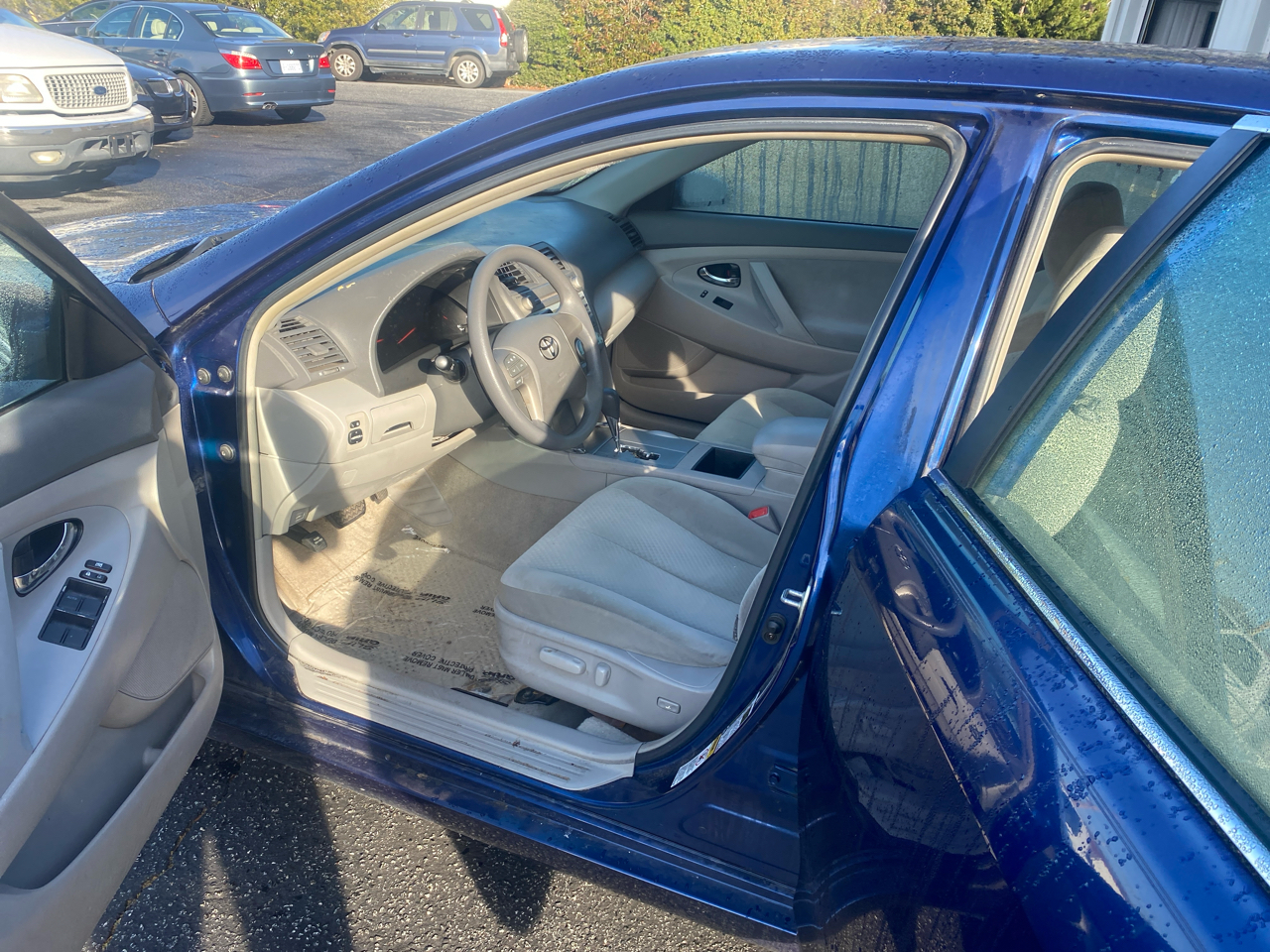 Toyota Camry SE 5-Spd AT 2009