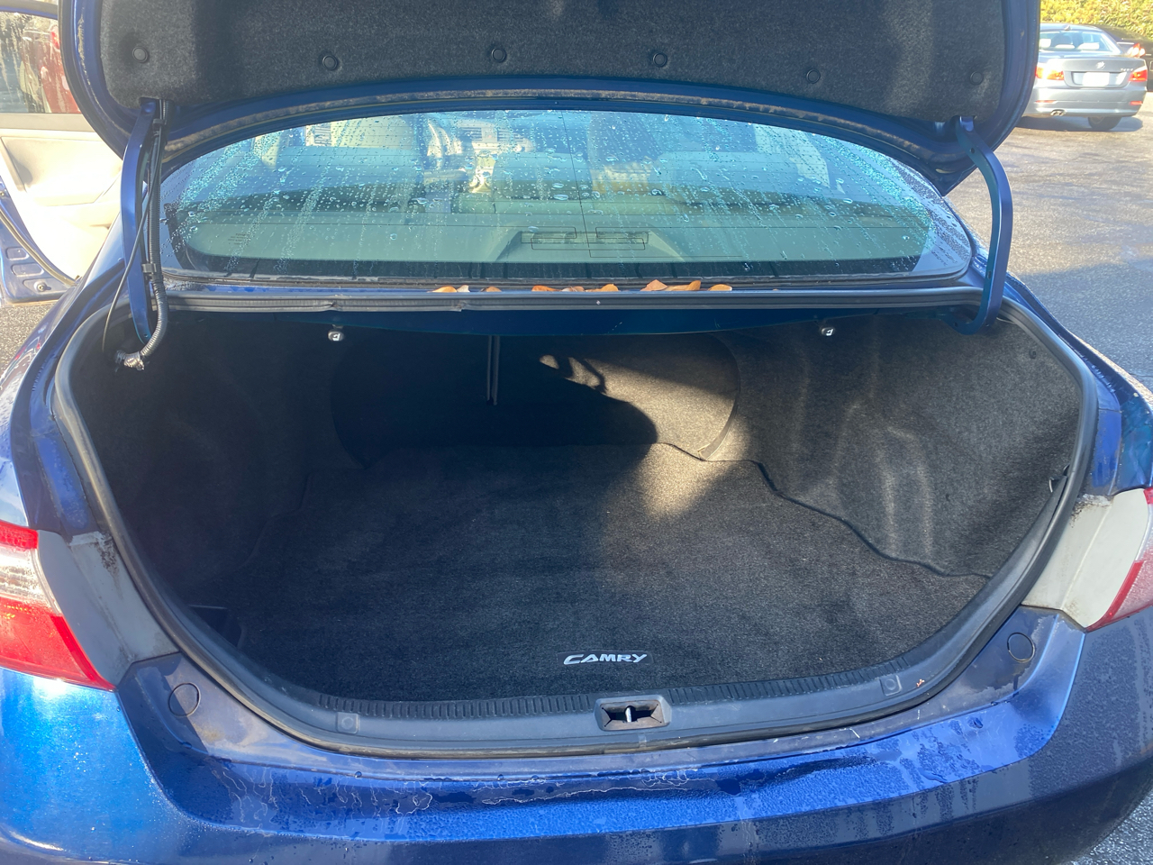 Toyota Camry SE 5-Spd AT 2009