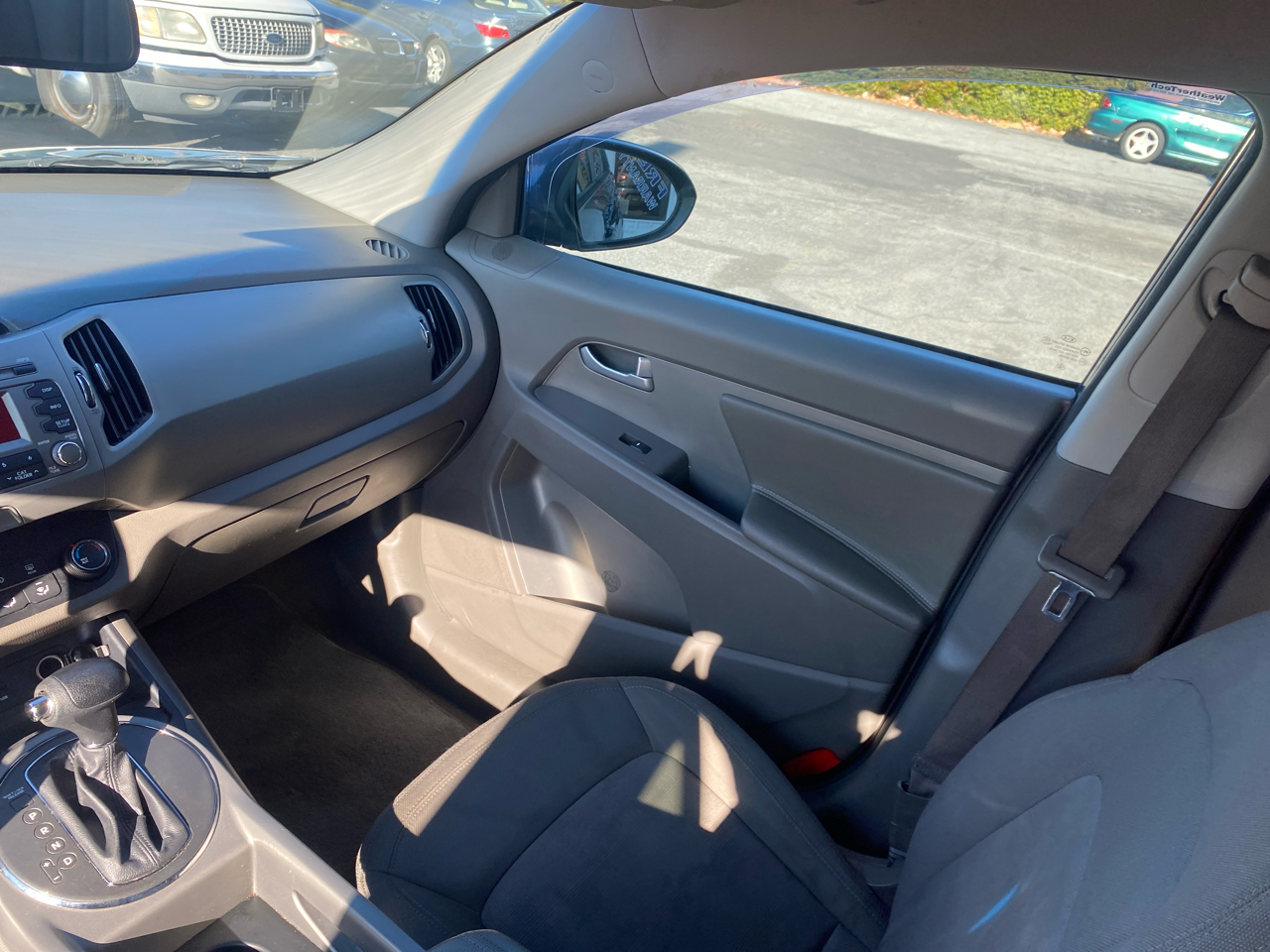 Kia Sportage LX FWD 2012