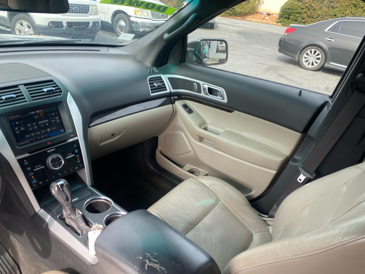 Ford Explorer Limited FWD 2011