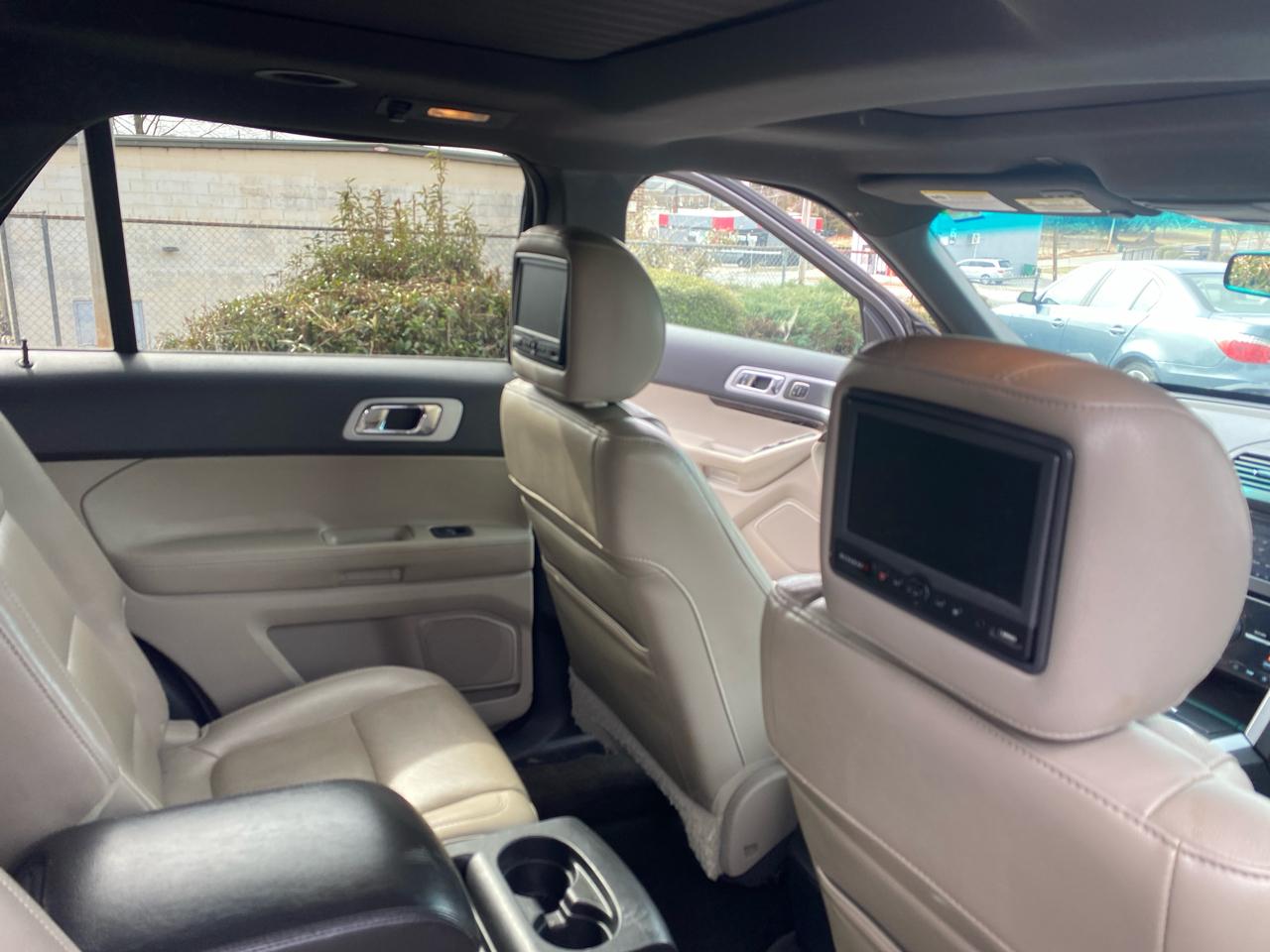 Ford Explorer Limited FWD 2011