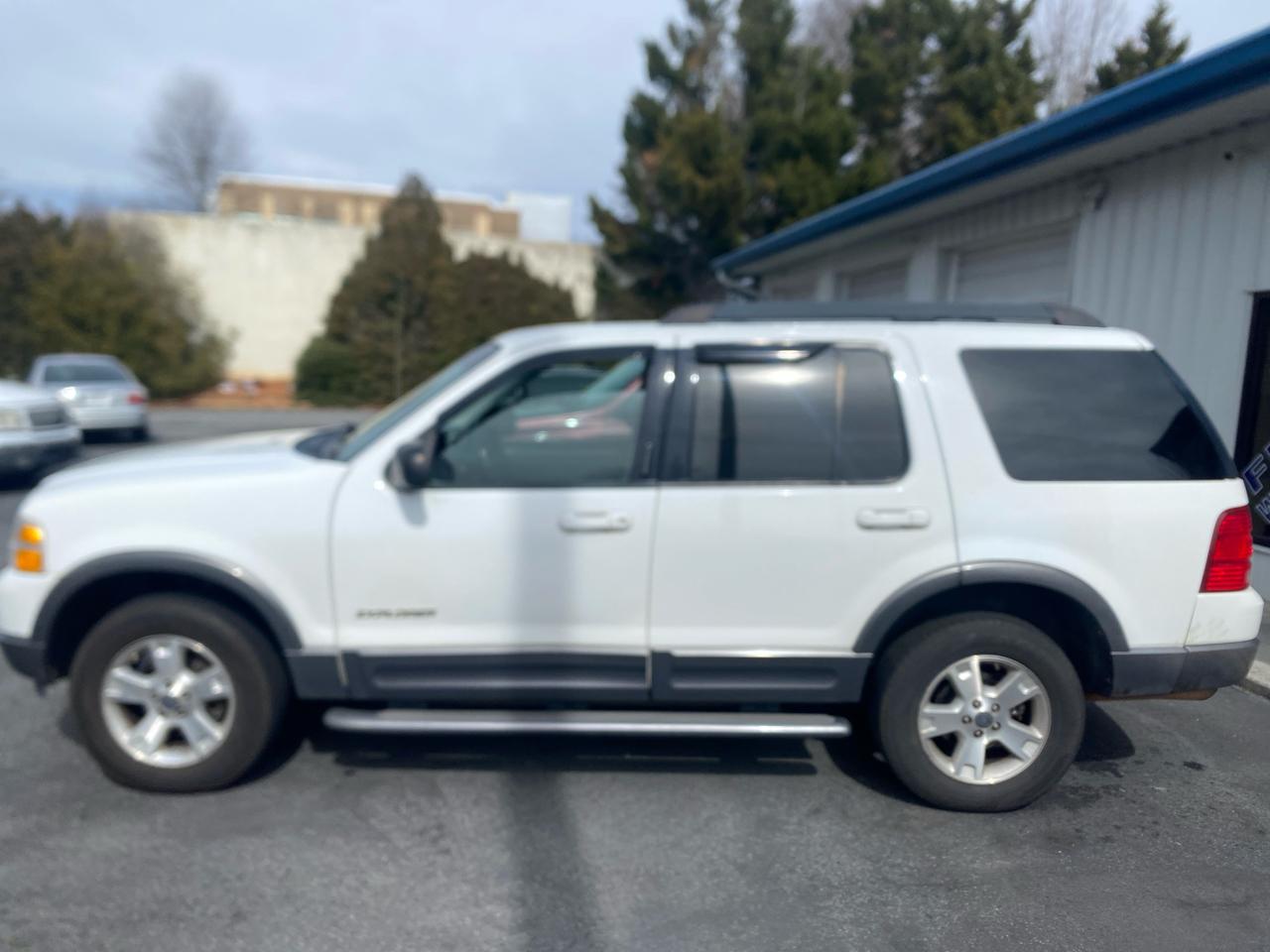 Ford Explorer XLT 4.0L 4WD 2005