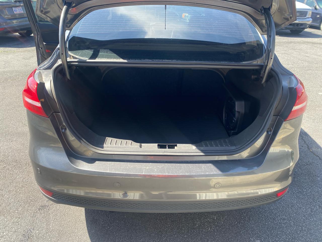 Ford Focus SEL Sedan 2017