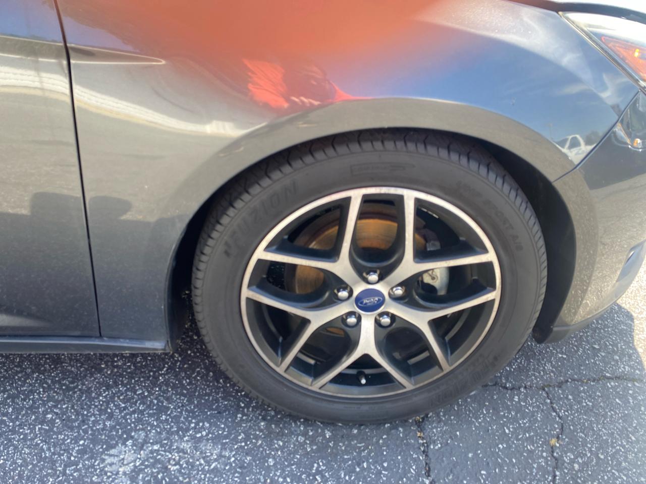 Ford Focus SEL Sedan 2017