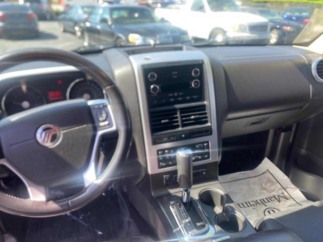 Mercury Mountaineer Premier 4.6L AWD 2010