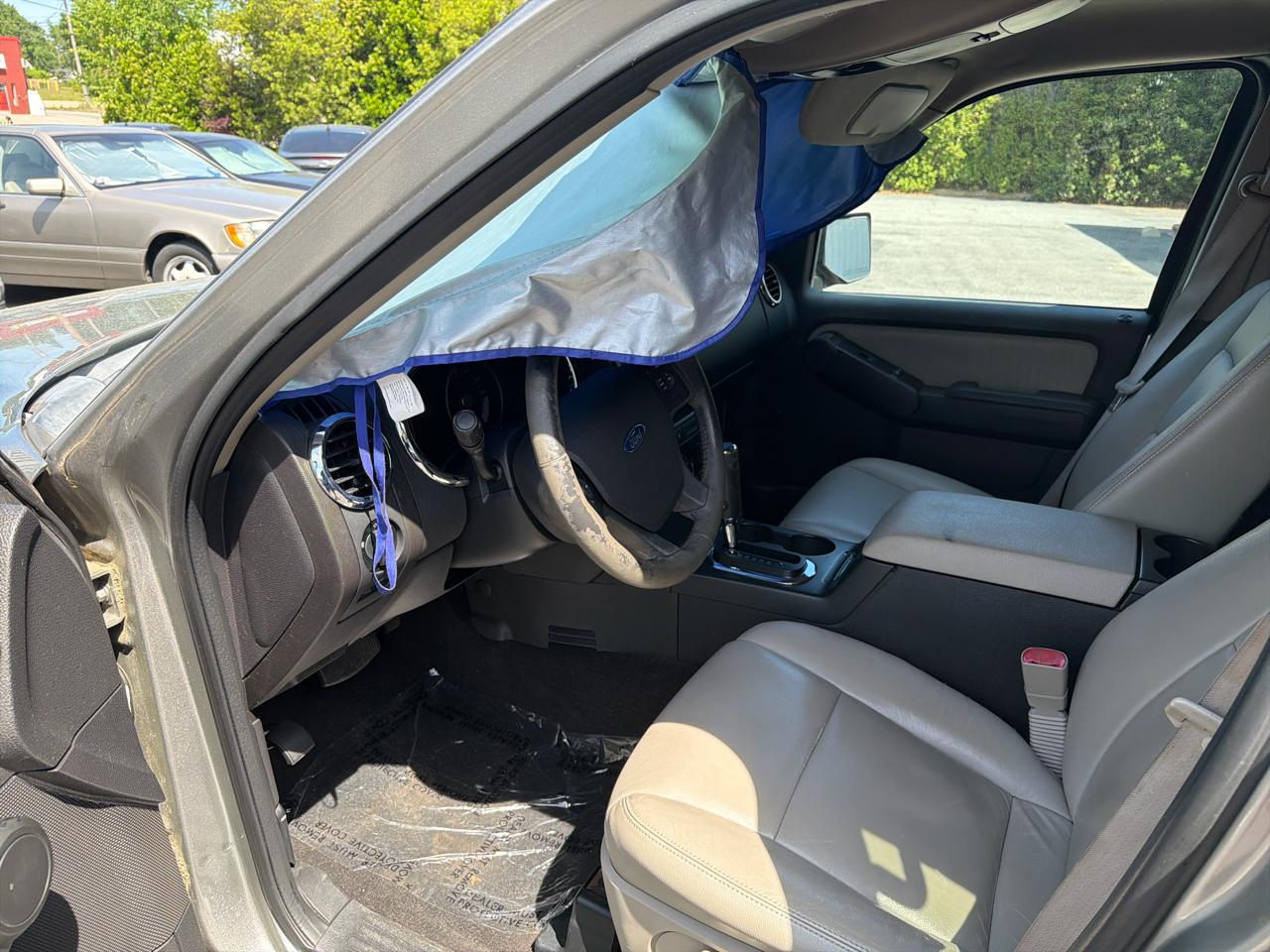 Ford Explorer  2008