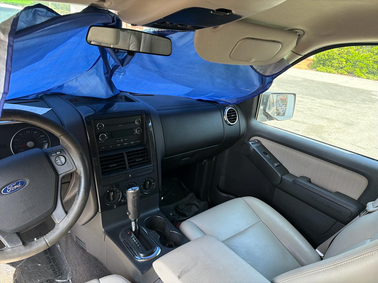 Ford Explorer  2008