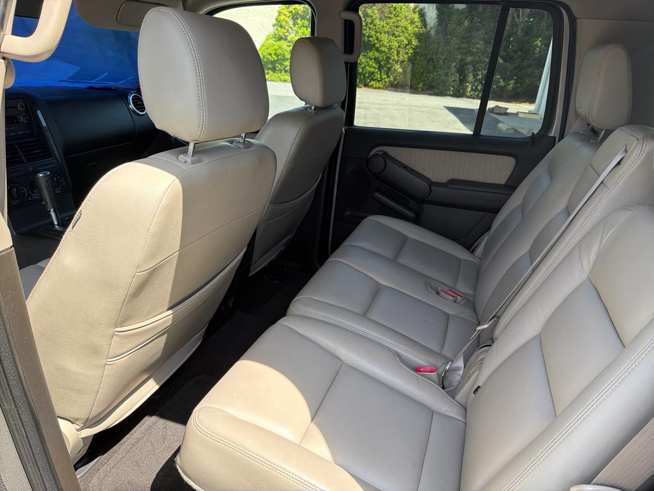 Ford Explorer  2008