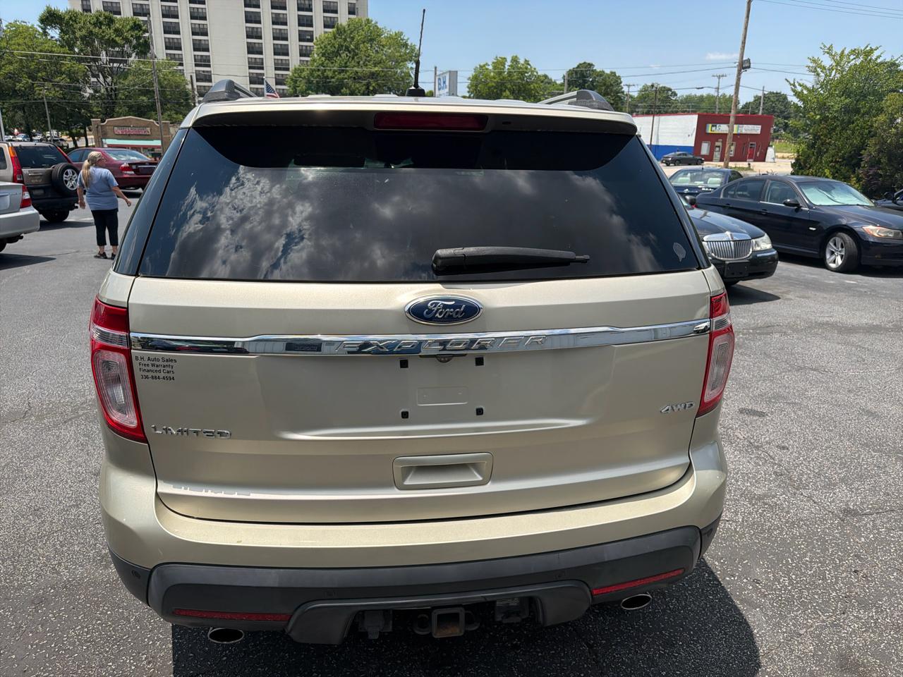 Ford Explorer Limited 4WD 2011