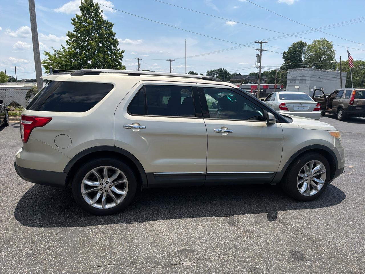 Ford Explorer Limited 4WD 2011