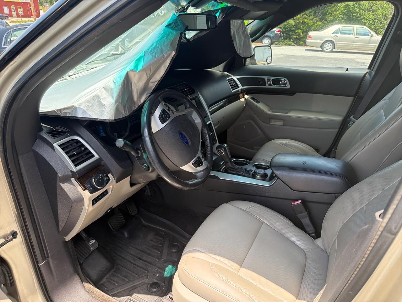 Ford Explorer Limited 4WD 2011