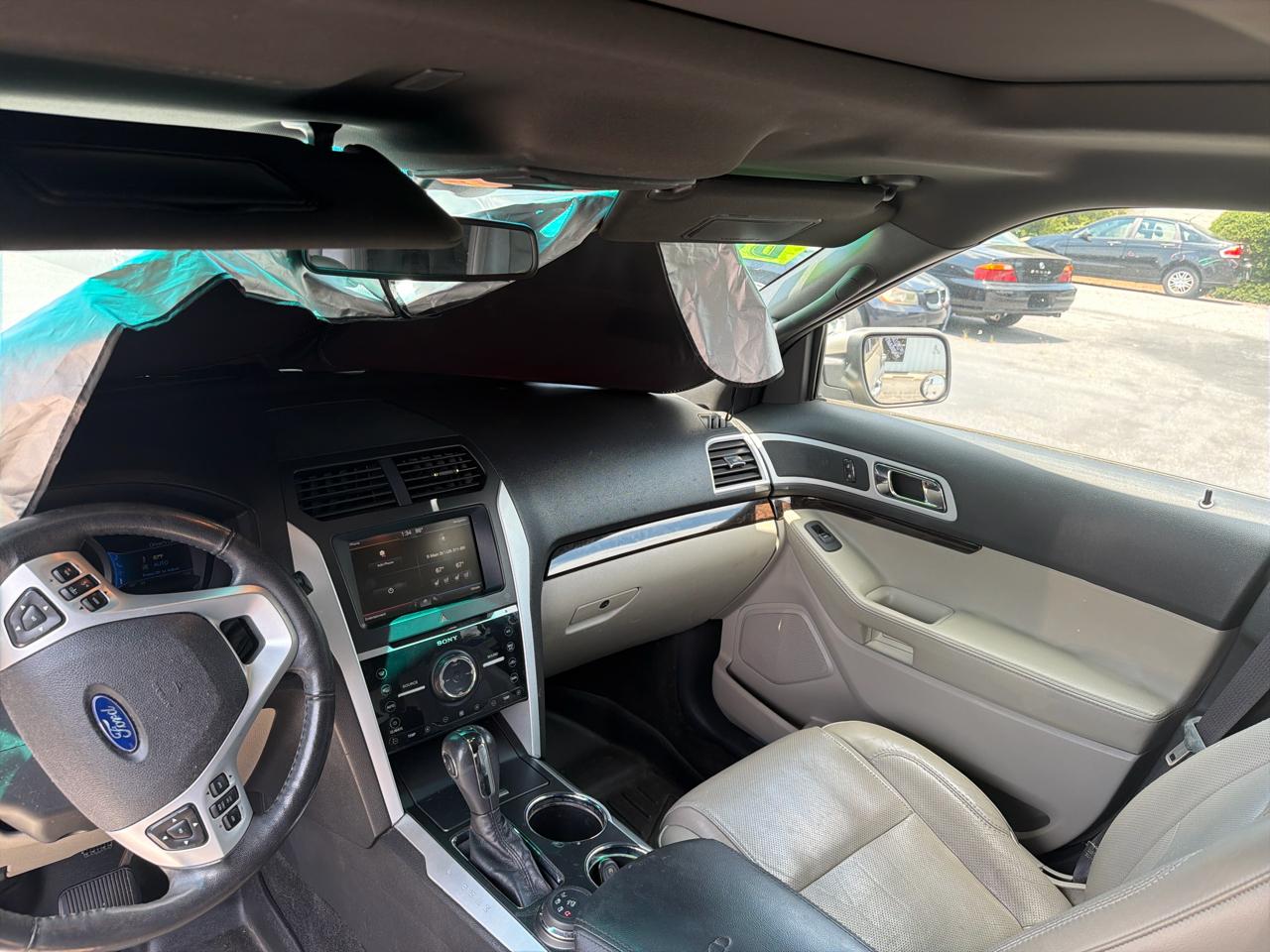 Ford Explorer Limited 4WD 2011