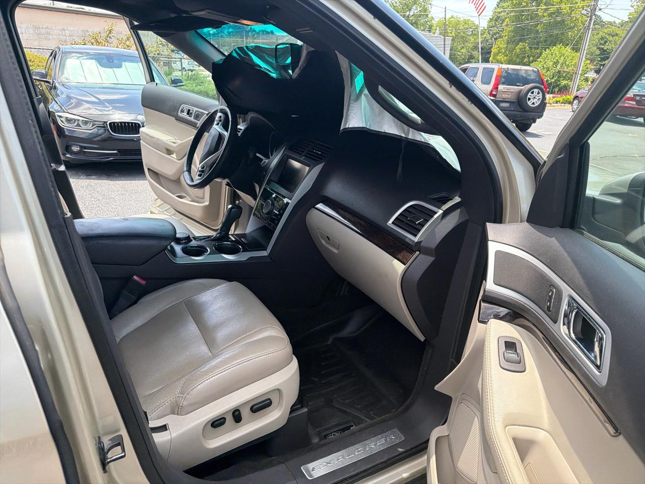 Ford Explorer Limited 4WD 2011