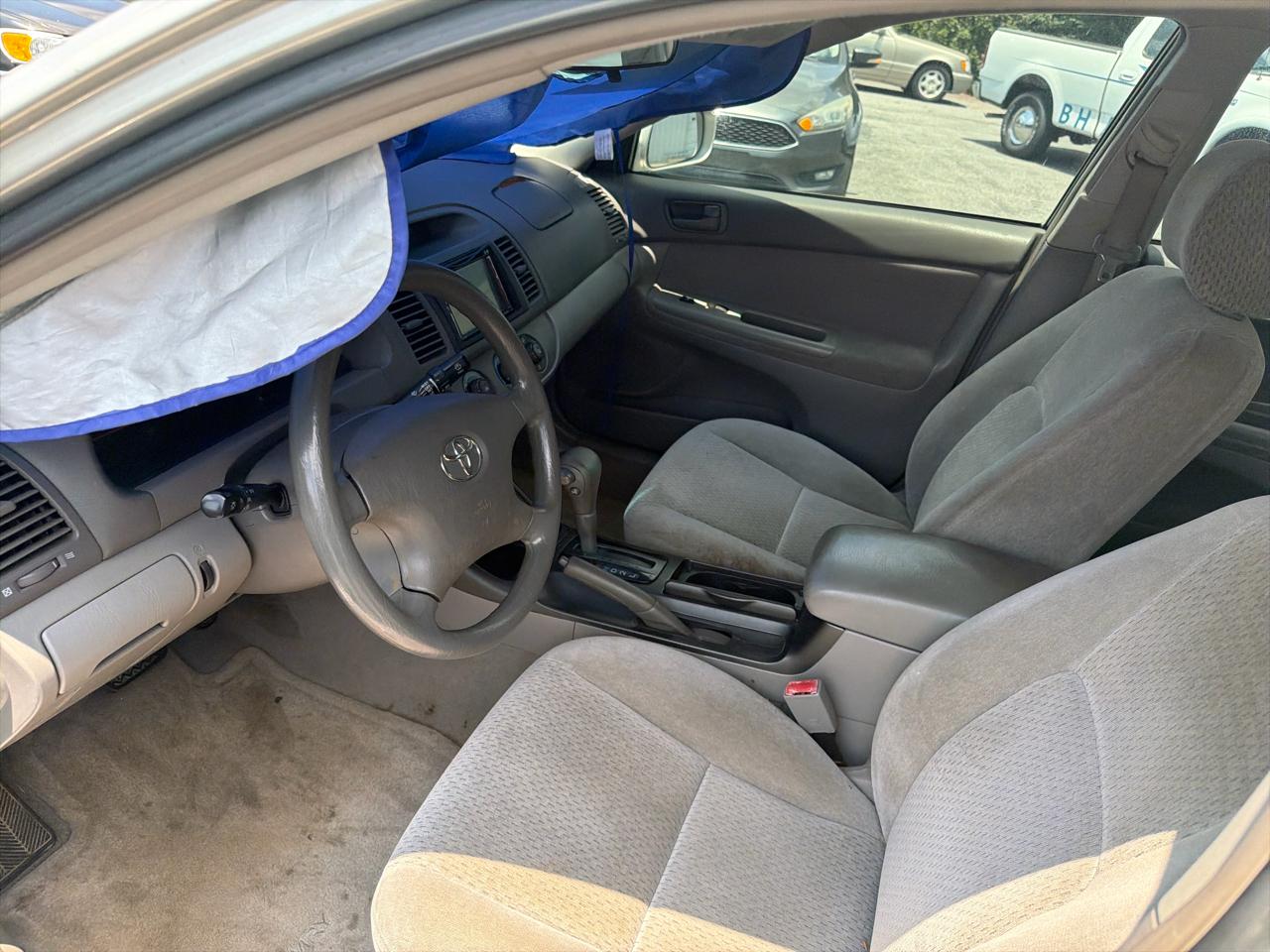Toyota Camry LE 2003