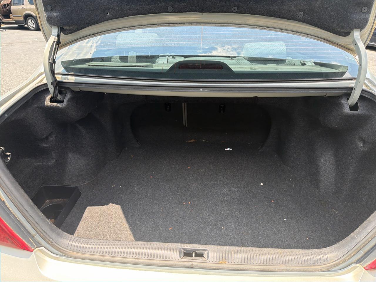 Toyota Camry LE 2003
